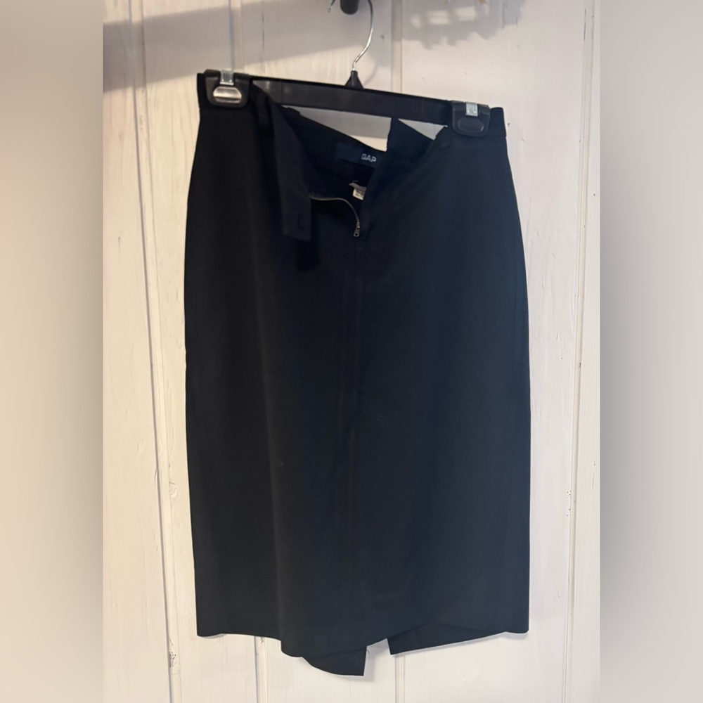 GAP Black Pencil Skirt